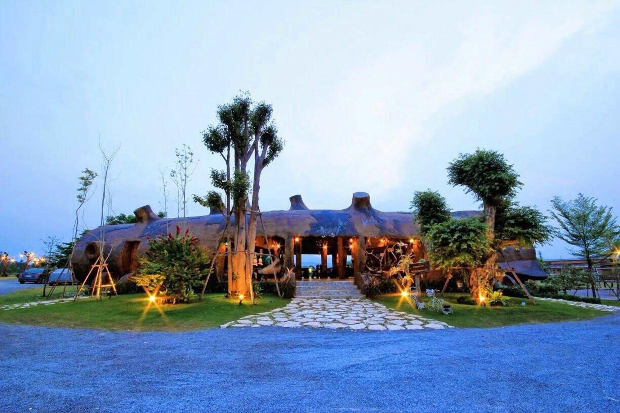 Timberland And Fruit Resort Pong Yo Exterior photo