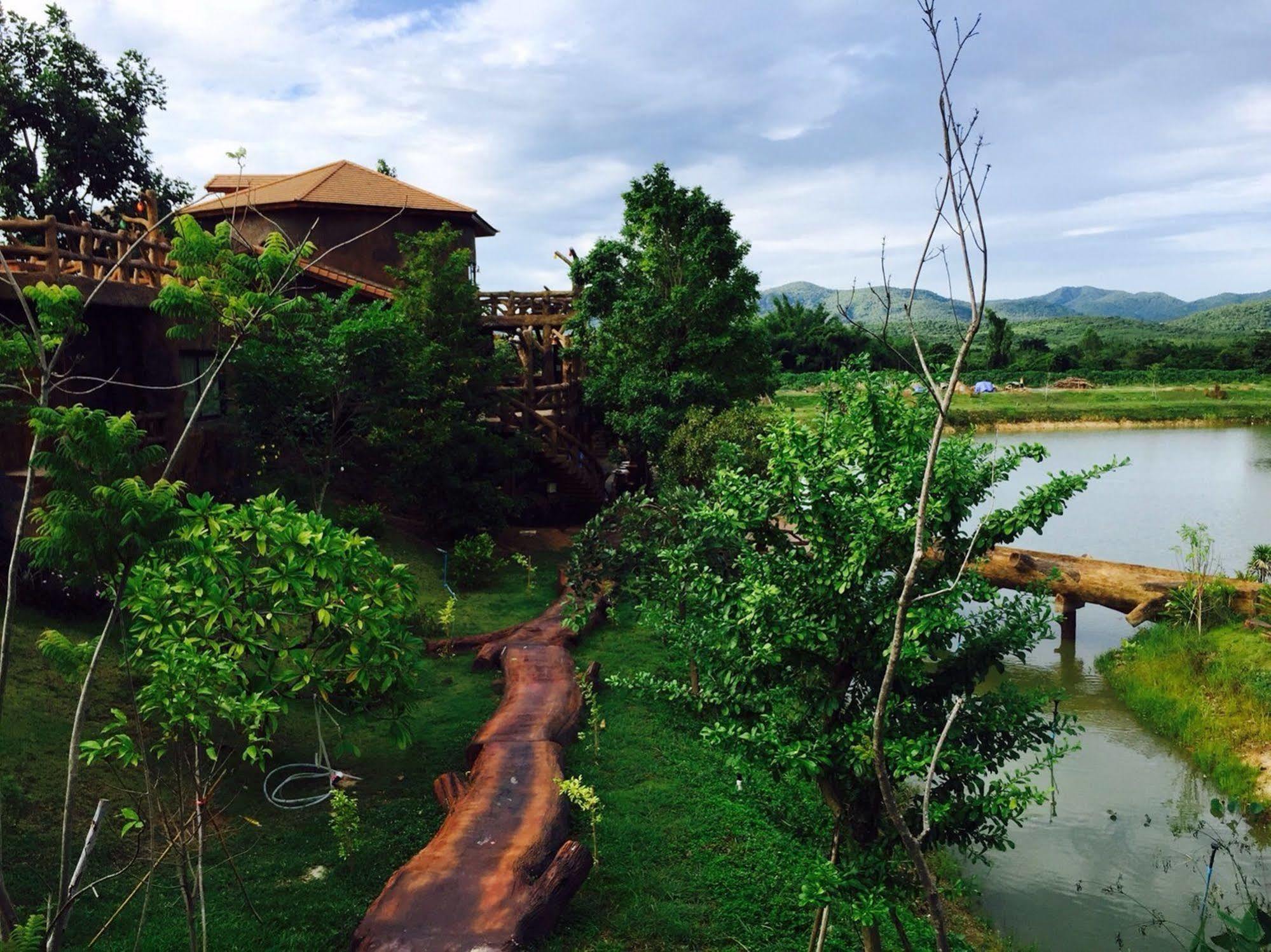 Timberland And Fruit Resort Pong Yo Exterior photo